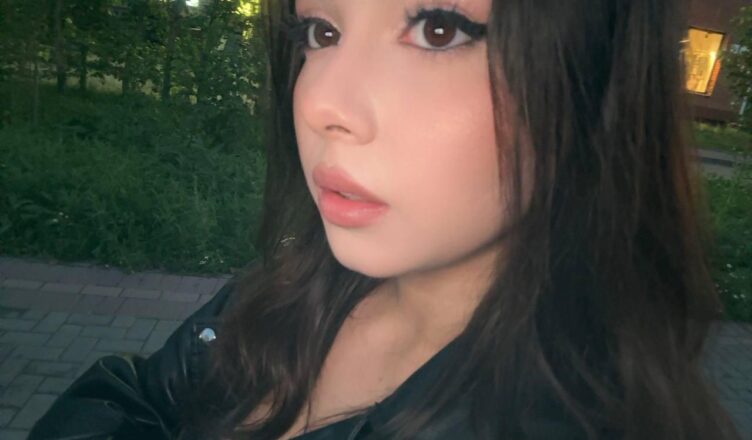 Young Mom Monica Is Killing It